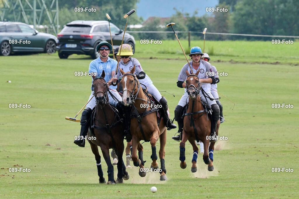 La Tarde Summer Cup 2025, Ostersee Polo Team vs La Tarde Polo Team | La Tarde Polo Club Munich, La Tarde Summer Cup 2025, Ostersee Polo Team vs La Tarde Polo Team, 2025-08-24Foto: 089-foto.org - Realisiert mit Pictrs.com