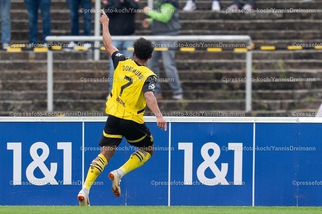 xydr13042501042 | 13.04.2025, xydrx, Fußball, Borussia Dortmund II - FC Energie Cottbus, 3.Liga, Stadion Rote Erde, Saison 2024 2025: Paul-Philipp Besong (Borussia Dortmund II #7) jubelnd, freut sich über sein Tor zum 4:0 für Dortmund  DFB regulations prohibit any use of photographs as image sequences and or quasi-video.