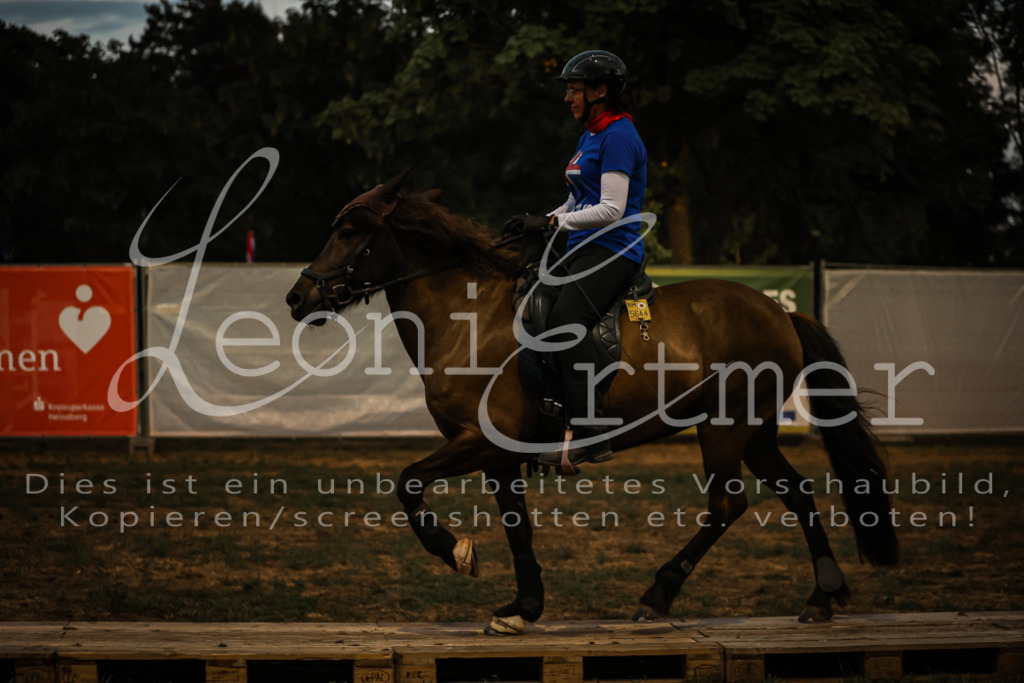 SaShow00218 | Leoni Ertmer Photography - Realisiert mit Pictrs.com