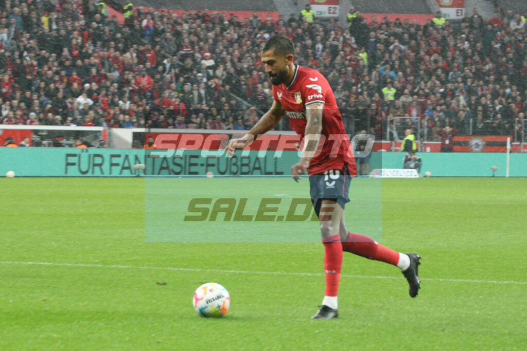 Bayer 04 Leverkusen - FC Bayern München | Kerem Demirbay  - © Sportfoto-Sale (MK) - Realisiert mit Pictrs.com