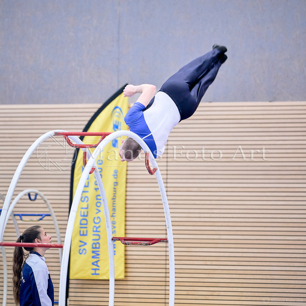 B-DSC04387 | Professionelle Sportfotografie in Hamburg, Schleswig-Holstein und Niedersachsen – spezialisiert auf Rhönrad, Geräteturnen, Leistungsturnen und rhythmische Sportgymnastik. Bundesweite Begleitung von Rhönrad-Events. Jetzt Sport-Fotos - Realisiert mit Pictrs.com