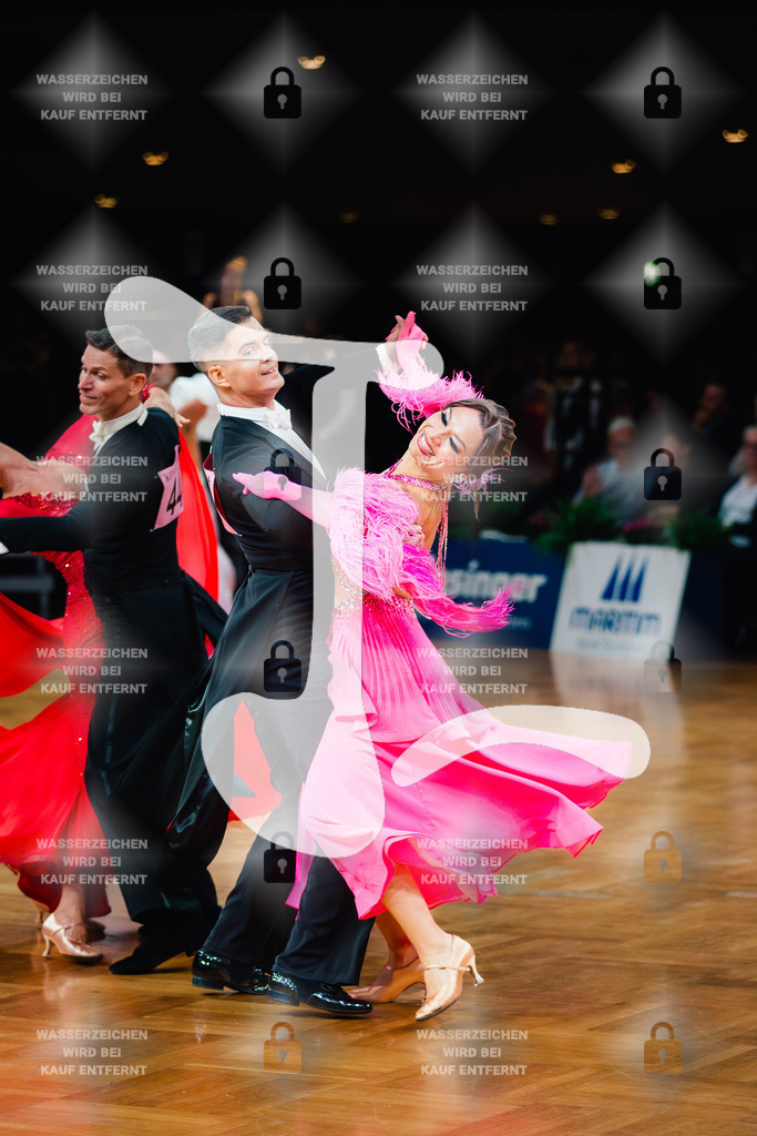 GOC 2025 - WDSF Open Standard Senior I 16th (24) Martin Benysek _ Martina Benyskova (Czechia)-2025-08-21-9855 | Webshop for digital downloads and prints of dance sport, event & show photographer Julian Link - Realisiert mit Pictrs.com