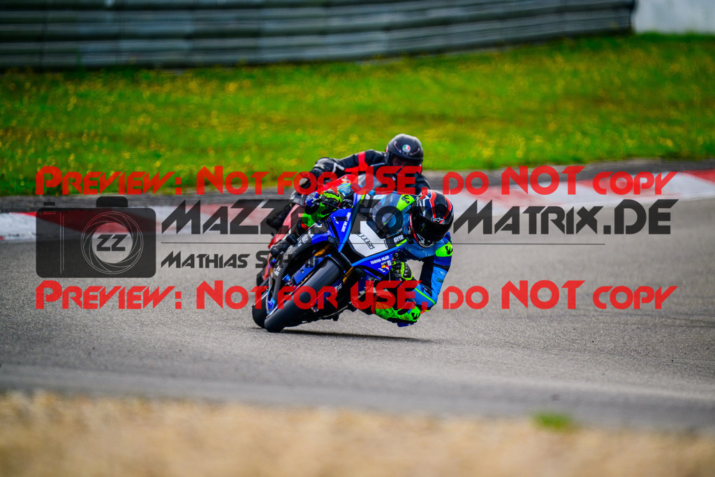 MaZZes_FotoMatrix_240910_6007705_9182 | WEISS