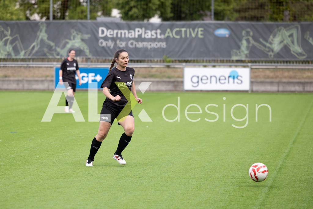 Fußball I Frauen I Saison 2025-2026 I Frauen 3. Liga | FVRZ Gruppe 2 | 18. Spieltag I Spielvereinigung Schaffhausen Damen 1 - Team Furttal Zürich I 17.05.2026 | Hochwertige Sportfotos kaufen & lizenzieren für Medien, Vereine, Agenturen & Sportler:innen. Entdecke professionelle Sportfotografie im Bildshop von Alexander Franzen. - Realisiert mit Pictrs.com