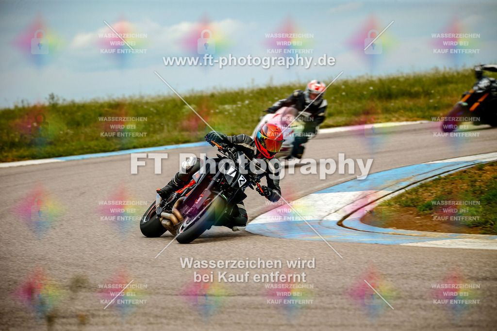 Chambley Juli-2743 | Hier findet Ihr Bilder von Touristenfahrten auf der Nürburgring Nordschleife oder von anderen Veranstaltungen die ich besucht habe. Viel Spass beim Durch Schauen 