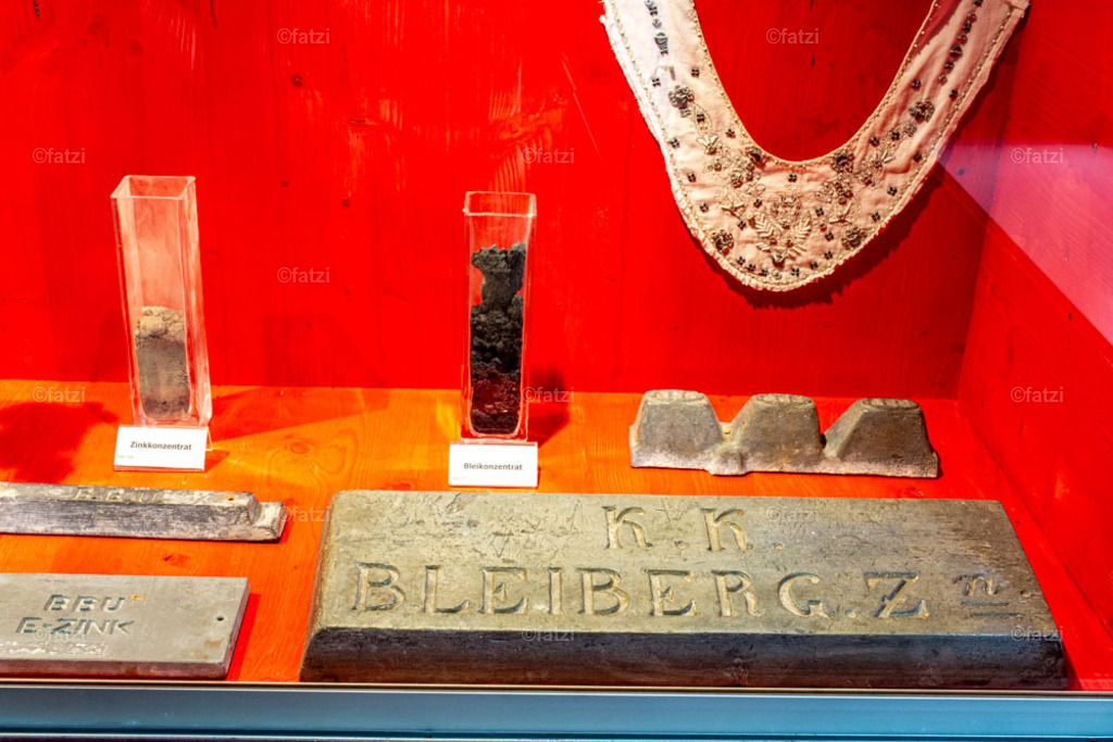 Bergbau-Museum Innen _fatzi_20230908-145412 | Fatzi Bilder-Archiv! 
Die Bilder sind für private Nutzung lizenzfrei. Die kommerzielle Nutzung ist möglich und erwünscht, jedoch bitte ich um vorherige Kontaktaufnahme per E-Mail (info@fatzi.at) oder unter +43 650 7828269 - Realisiert mit Pictrs.com