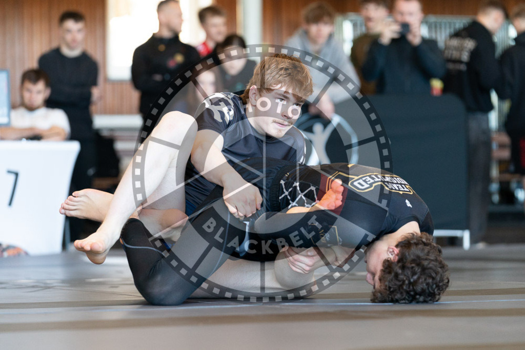 20250329PBB3303 | Fighters compete during the International Luta Livre (ILLCS) Germany IX Spring 2025 Competition spring on March 29, 2025 in Hannover, Germany.© Chiara Dazi