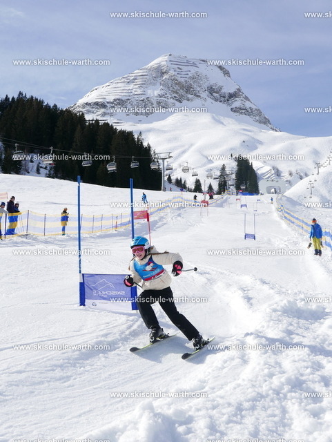 Manuel (3) | Photos von der Skischule Warth - Realisiert mit Pictrs.com