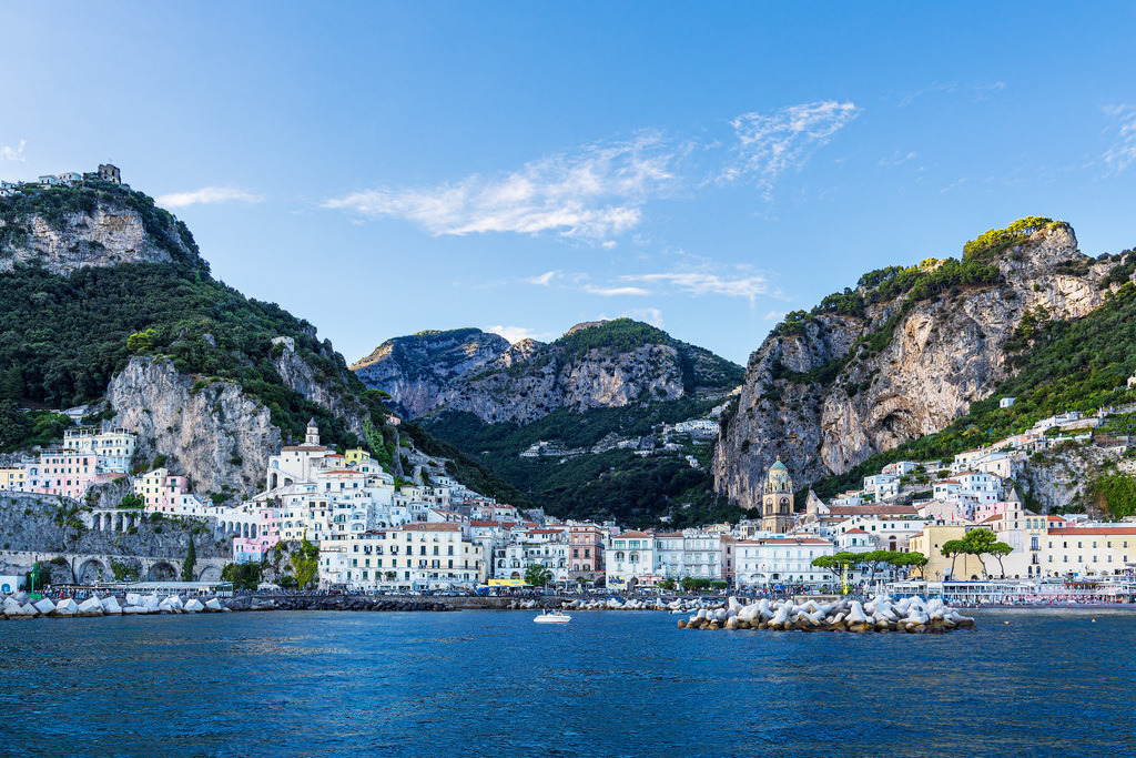 Blick auf Amalfi an der Amalfiküste in Italien | Blick auf Amalfi an der Amalfiküste in Italien.