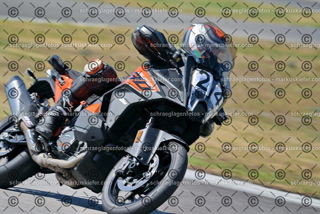 26bt04-1055 | markuskiefer.com - Realisiert mit Pictrs.com