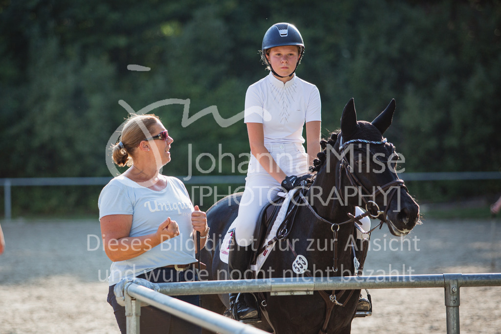 220825_Delbrueck_PonyTrophy-208 | Deine schönsten Turniermomente als professionelle Fotos! Entdecke hochwertige Pferdesport-Fotografie im Online-Shop. Jetzt Fotos finden & bestellen!