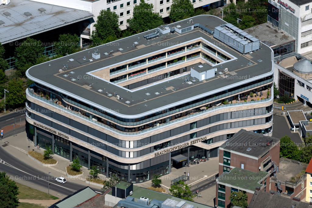 4036391 | Online-Shop für Luftbilder aus Deutschland. Seit über 45 Jahren baut Gerhard Launer das Luftbildarchiv mit unterschiedlichsten Themen stetig weiter aus.