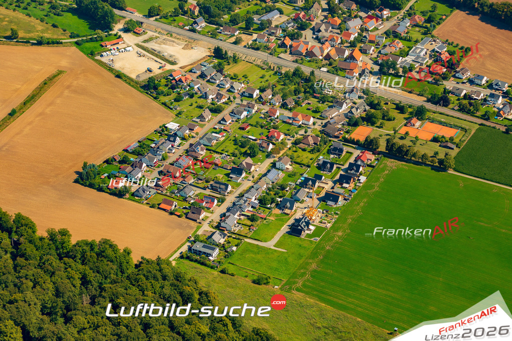 Schöne Luftaufnahme als Geschenk in Borlinghausen Willebadessen - Die Luftbildaufnahme wurde 2025 vom UL-Flugzeug heraus erstellt ( keine Drohne ) - Hochauflösende Luftaufnahme -Nicht vergleichbar mit Google Maps oder Satelittenbilder- Die Geschenkidee !Mit Lizenz und Bildrechte bestellbar