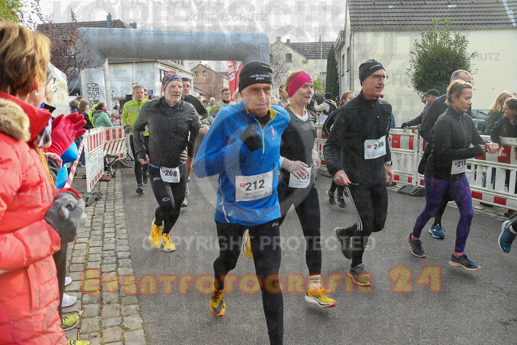 221127_1128_EX1_1693 | Sportfotografie im Rhein-Sieg Kreis, Köln, Bonn, NRW, Rheinland Pfalz, Hessen, etc. Unser Tätigkeitsfeld umfasst den Laufsport vom Volkslauf über den Marathon, Duathlon, Triathon bis zum Ultralauf wie Kölnpfad Ultra oder Schindertrail.