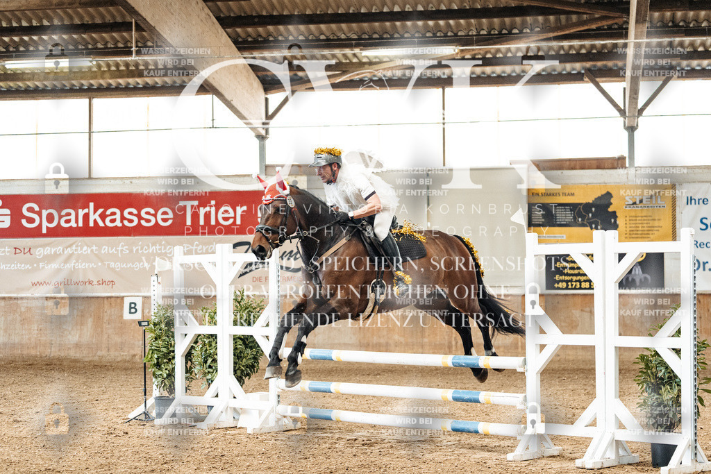 CK905488 | Turnierfotografie Pferdefotografie Trier Rheinland-Pfalz Pferdesport Reitsport Tierfotografie Sportfotografie Pferdevideo Pferdevideografie Equestrianvideography equestrianphotography  - Realisiert mit Pictrs.com