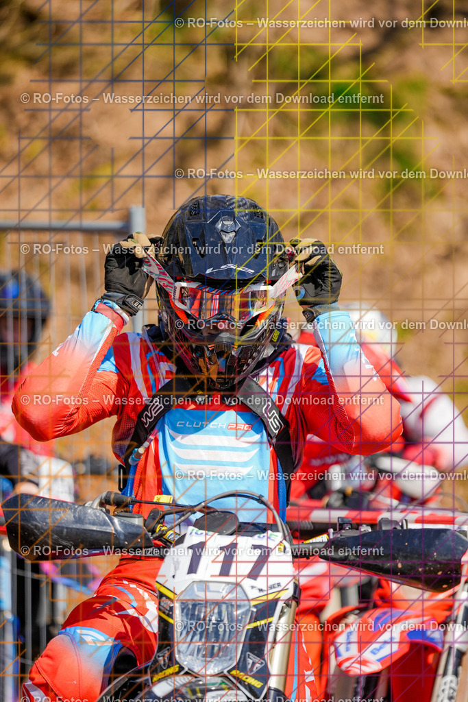 2 Lauf Mernes-142 | Sportfotografie von RO-Fotos: Motorsport, Motocross, Enduro, Laufveranstaltungen und Triathlon. Professionelle Fotos von Sportlern und Events. - Realisiert mit Pictrs.com