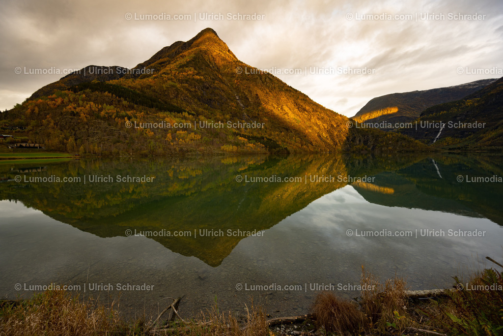 10047-10074 - Am Sognefjell - Norwegen | Stockfoto und Bilderpool mit Bildmaterial aus Deutschland, dem Harz, Halberstadt, Quedlinburg, Wernigerode und weltweit. Qualitativ hochwertige und professionelle Fotos anschauen und kaufen. - Realisiert mit Pictrs.com