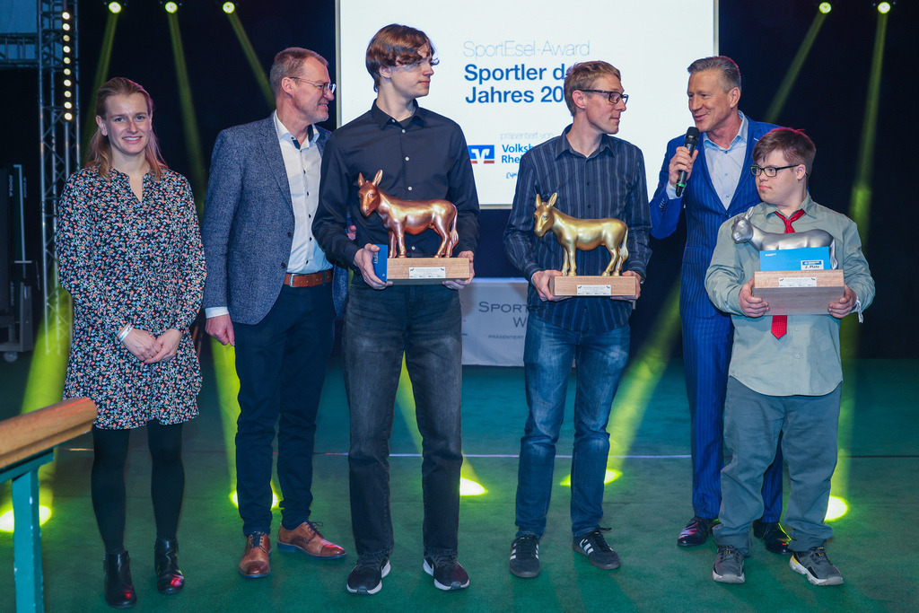 top-top.de250214-233 | Die 3. Weseler SportNacht, die große Sportgala mit Ehrungen der Weseler Sportler des Jahres 2024 findet am Freitag, den 14.02.2025 im Festzelt an der Rheinpromenade statt.Foto: Erwin Pottgiesser