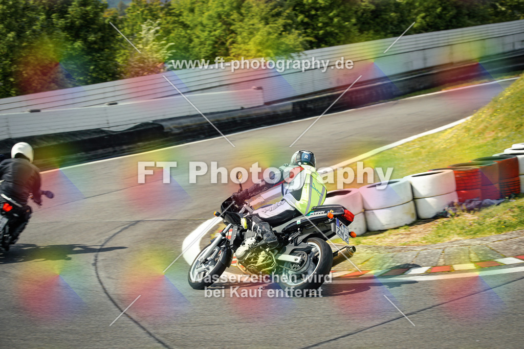 OBK_Mai_Martina_Markus-10839 | Hier findet Ihr Bilder von Touristenfahrten auf der Nürburgring Nordschleife oder von anderen Veranstaltungen die ich besucht habe. Viel Spass beim Durch Schauen 