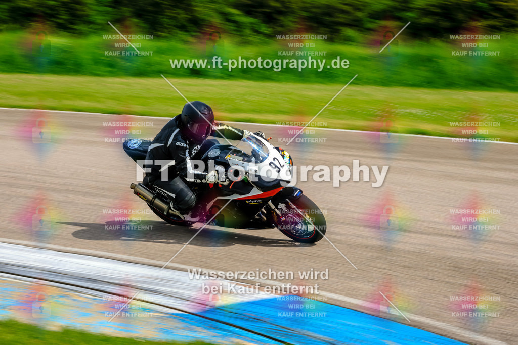 MotoTeam-9357 | Hier findet Ihr Bilder von Touristenfahrten auf der Nürburgring Nordschleife oder von anderen Veranstaltungen die ich besucht habe. Viel Spass beim Durch Schauen 