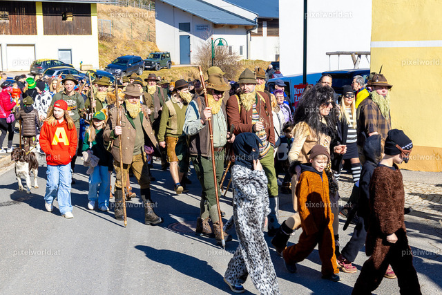 Bärentreiben in Steuerberg | Bildershop von pixelworld.at - Realisiert mit Pictrs.com