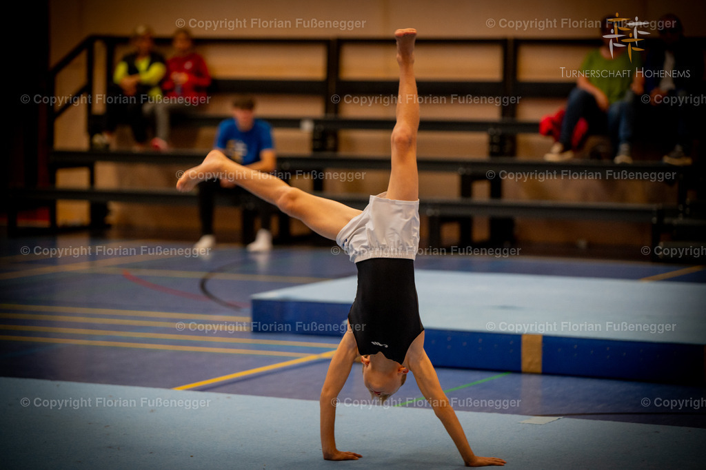 Promo-10 | "Fussifoto.com – Ihr Ansprechpartner für hochwertige Fotografie! Entdecken Sie kreative Bilder und professionelle Dienstleistungen. Kontaktieren Sie uns für Ihre Projekte!"