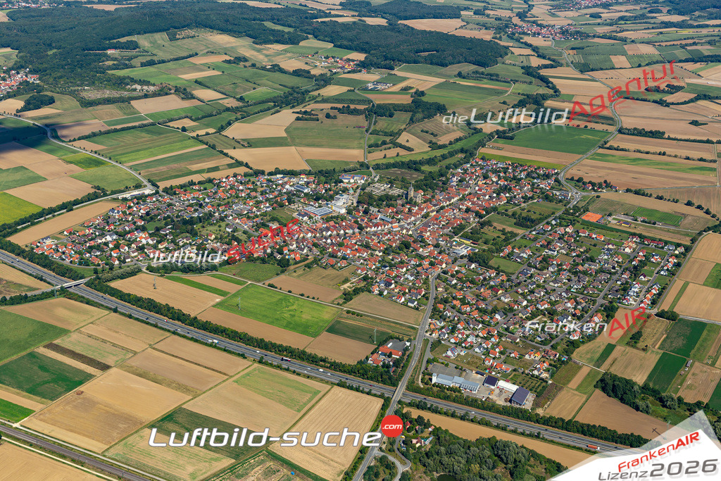 Das Luftbild der Stadt Eggolsheim wurde 2020 vom Flugzeug heraus erstellt (keine Drohne) Aufnahmehöhe ca.400 Meter- hohe Auflösung und Qualität garantiert!