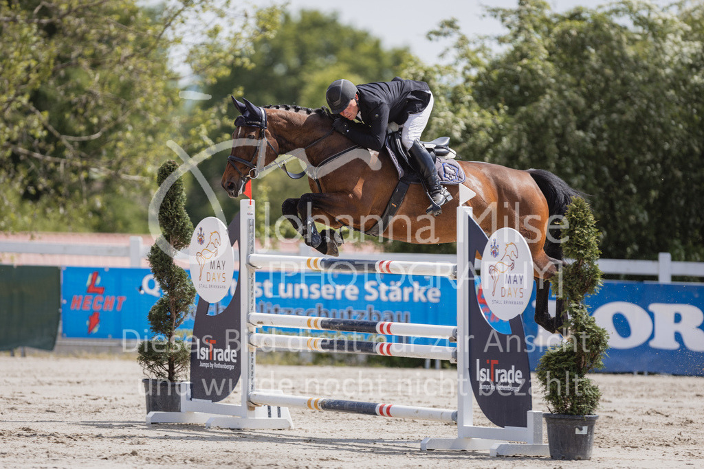 230519_MayDays_M__-Spr-910 | Deine schönsten Turniermomente als professionelle Fotos! Entdecke hochwertige Pferdesport-Fotografie im Online-Shop. Jetzt Fotos finden & bestellen!