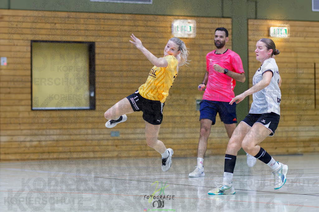 Frauen Oberliga Mitte (HHV); HSG Eibelshausen/Ewersbach - HSG Linden | Frauen Oberliga Mitte (HHV); HSG Eibelshausen/Ewersbach - HSG Linden am 15.11.2025 in Eibelshausen (Holderberghalle)Photo © 2025 - Jörg Heinrich - Realisiert mit Pictrs.com