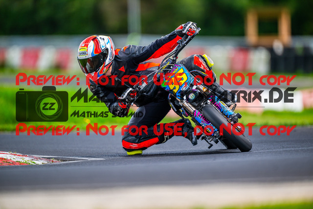 MaZZes_FotoMatrix_230824_0061 | Fotograf Mathias Schmid
Sportfotograf,
Eventfotograf,
Hochzeitsfotograf,
Portraitfotograf