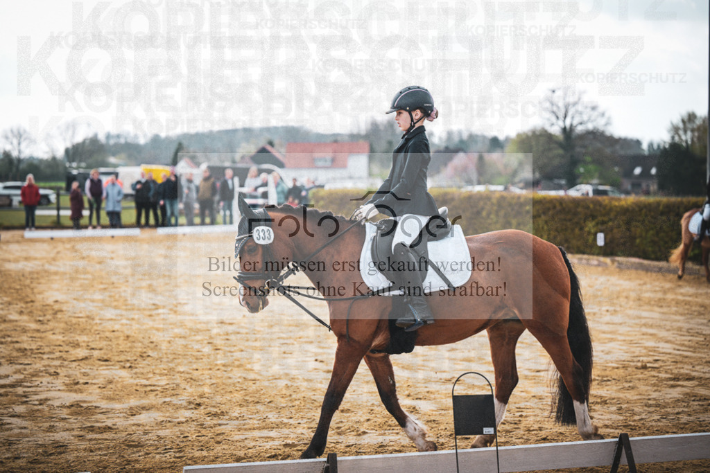 DOS_5591 | Entdecke hochwertige Reitturnierfotos von Foto Oger. Professionell, emotional und authentisch – jetzt Lieblingsmomente im Shop bestellen.Deutschlandweite Turnierfotografie. - Realisiert mit Pictrs.com