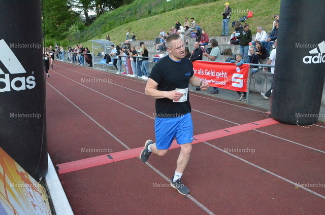 19-27-57_ | Meisterchip Fotoshop - Realisiert mit Pictrs.com