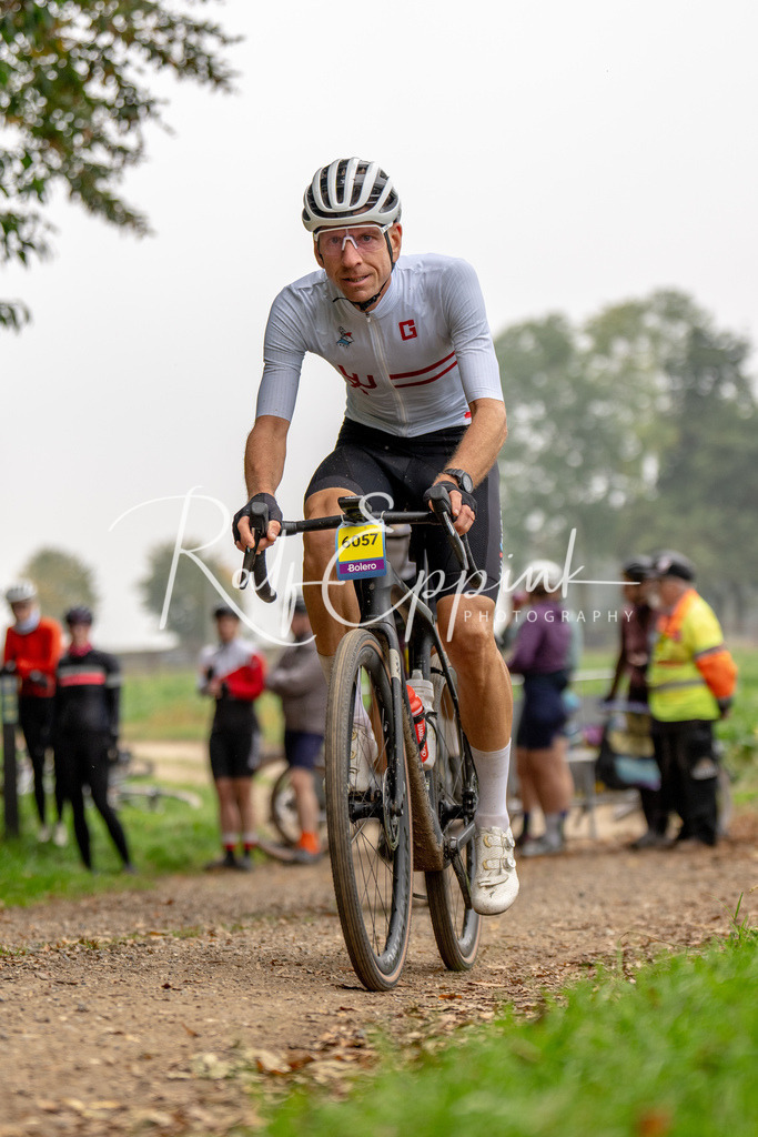 Ralf Eppink Photography 20251011_DSC00756 | Sportfotografie, Eventfotografie, Porträtfotografie, Radsport Fotograf, Triathlon Fotograf, Düsseldorf Fotograf, Köln Fotograf, Actionfotografie, Teamfotografie, Peoplefotografie, Business Portraits, Veranstaltungsfotografie, Reportagefotografie - Realisiert mit Pictrs.com
