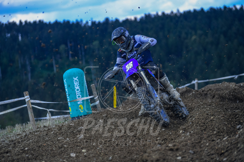 Yami (88) | Paeschuphoto Shop - Wer nicht sucht der auch nicht findet.Ob Motocrossbilder oder von einem besuchtem Spiel, Hauptsache Action. - Realisiert mit Pictrs.com
