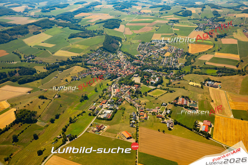 Die Luftaufnahme Adorf - Diemelsee wurde 2022 vom Flugzeug aus (keine Drohne) erstellt. Hohe Auflösung -für große Poster und Wandbilder geeignet - Garantiert!