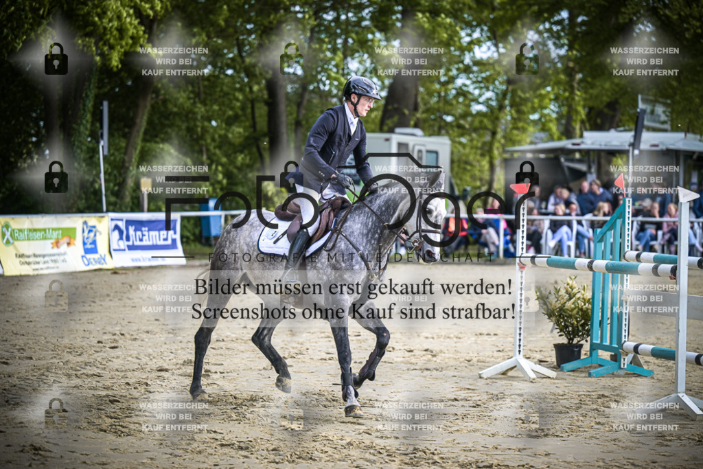 DOS_3157 | Entdecke hochwertige Reitturnierfotos von Foto Oger. Professionell, emotional und authentisch – jetzt Lieblingsmomente im Shop bestellen.Deutschlandweite Turnierfotografie. - Realisiert mit Pictrs.com