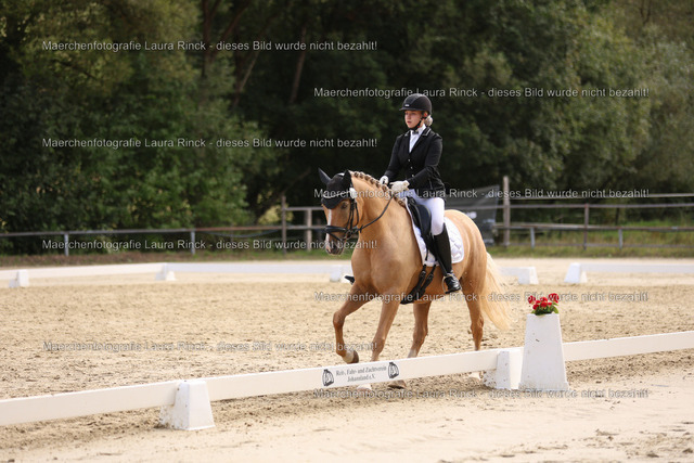 HG9A1381 | laurarinckfotografie - Realisiert mit Pictrs.com