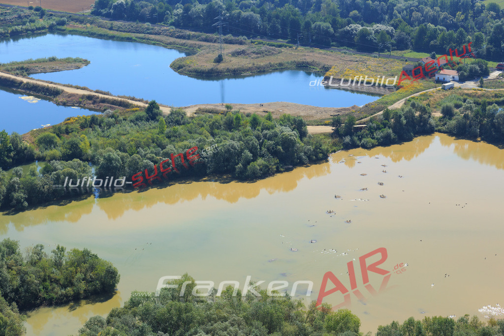 Luftbild von Trieb-baggersee Lichtenfels - Luftaufnahme wurde 2016 von https://frankenair.de mittels Flugzeug (keine Drohne) erstellt - die Geschenkidee