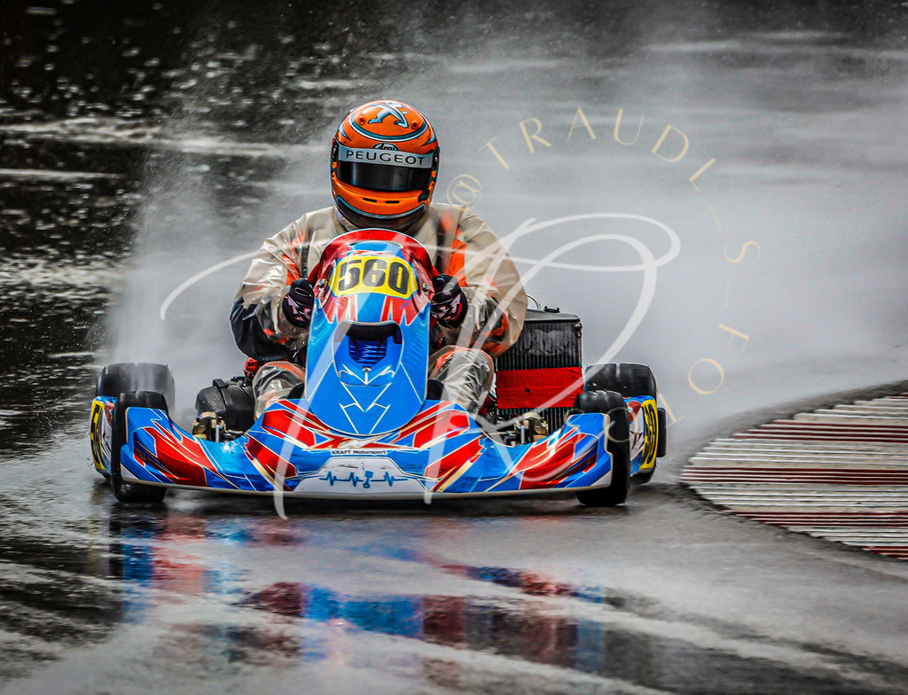 2303f88e1e32450c8b9dfa52082d6079 | traudl_s_fotos