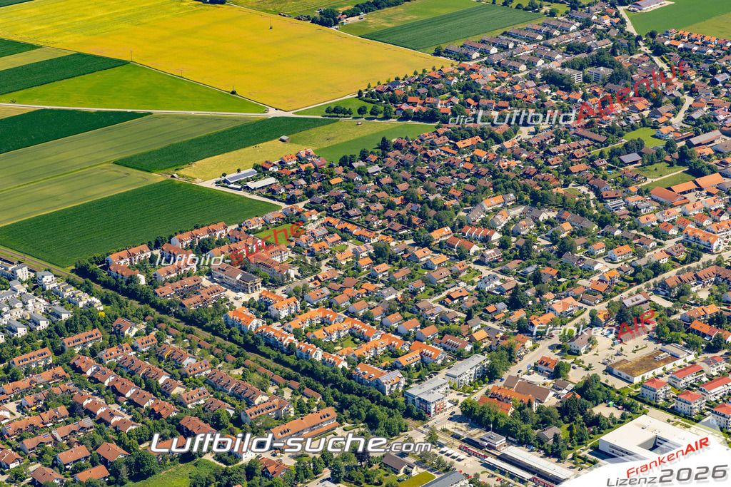 Aktuelles Luftbild von Höhenkirchen Höhenkirchen-Siegertsbrunn - Die Luftaufnahme wurde 2022 mittels UL-Flugzeug erstellt ( keine Drohne ) - hochauflösende Kamera-Systeme von  Canon -Beste Qualität - Für grossformatige Ausdrucke geeignet. Die Geschenkidee !