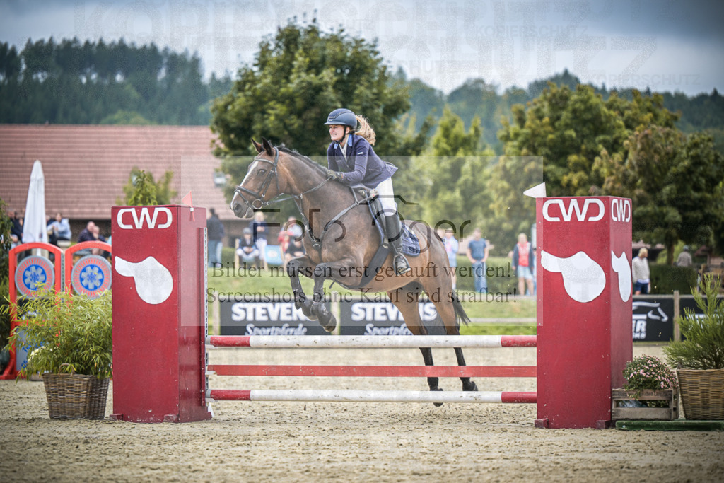 DOS_1330 | Entdecke hochwertige Reitturnierfotos von Foto Oger. Professionell, emotional und authentisch – jetzt Lieblingsmomente im Shop bestellen.Deutschlandweite Turnierfotografie. - Realisiert mit Pictrs.com