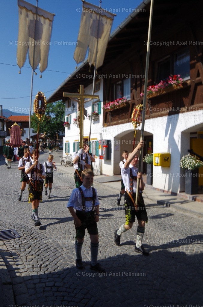IMGP3434 | fotografiert von Axel PollmannLeonhardi Wallfahrt Benediktbeuern und Murnau, Fronleichnam, Fasching, Landschaft im Loisachtal und Benediktbeuern  - Realisiert mit Pictrs.com