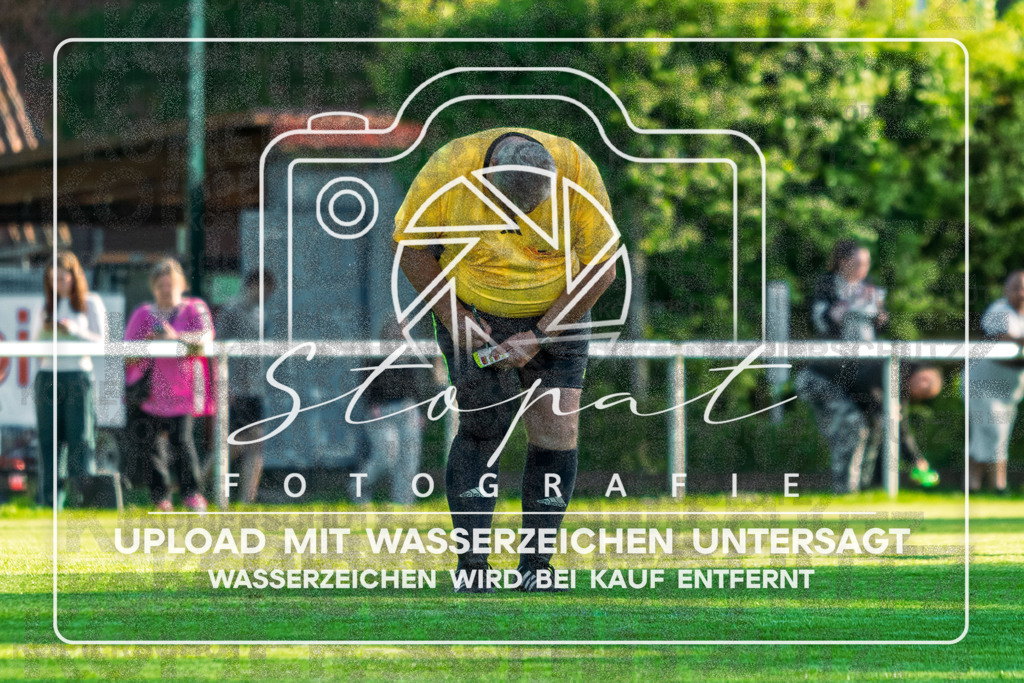 3. Kreisklasse Herren HK - FG Fulde-Stellichte II vs. SV Veersetal II | Peter Paech (Schiedsrichter); 3. Kreisklasse Herren HK - FG Fulde-Stellichte II vs. SV Veersetal II am 22.05.26 in Zentralstadion, Fulde - Realisiert mit Pictrs.com