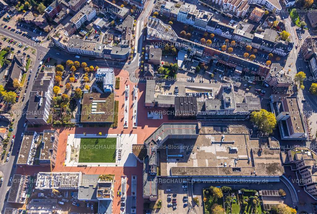 Kamp-Lintfort221004375 | Luftbild, City Rathausquartier Neugestaltung mit Rasenfläche, Baustelle, Kamperbruch, Kamp-Lintfort, Niederrhein, Ruhrgebiet, Nordrhein-Westfalen, Deutschland