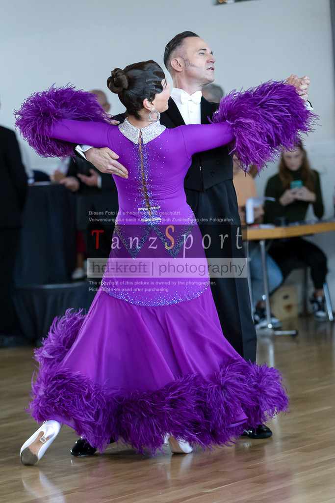 20240525_RL-Masters3-Std_5546 | Tanzsportbilder, Standardtanz, Lateintanz, WDSF, DTV, LTVB, dancecomp, goc, hessen tanzt, blaues band der spree, walzer, tango, wiener walzer, slowfox, quickstepp, samba, rumba, cha-cha-cha, paso doble. jive, hd-kroft photography, turniertanzsport