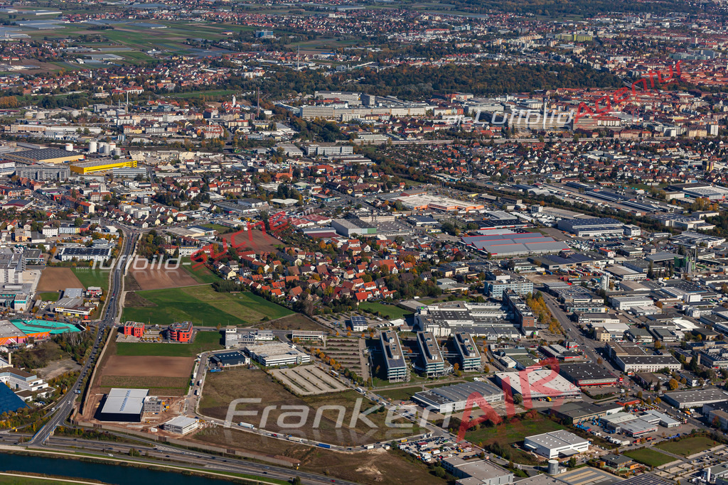 aktuelles Luftbild von  Hoefen - Luftaufnahme wurde 2019 von https://frankenair.de mittels Flugzeug (keine Drohne) erstellt.