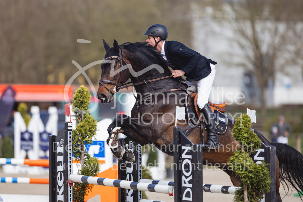 260404_Fruehlingsfest_SprPf-L-226 | Deine schönsten Turniermomente als professionelle Fotos! Entdecke hochwertige Pferdesport-Fotografie im Online-Shop. Jetzt Fotos finden & bestellen!