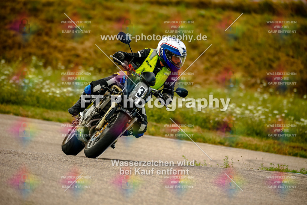 Chambley Juli-0976 | Hier findet Ihr Bilder von Touristenfahrten auf der Nürburgring Nordschleife oder von anderen Veranstaltungen die ich besucht habe. Viel Spass beim Durch Schauen 