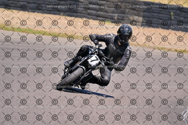 26bt05-1091 | markuskiefer.com - Realisiert mit Pictrs.com