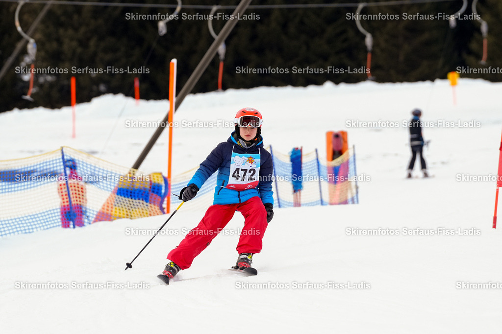 SRF_02.01.2026_0796 | Skirennfotos,Serfaus,Fiss,Ladis,Kinderskirennen,Winter,Tirol,Oberland,skirace,SFL,feelfree,weil wir's genießen,ski,Ski,skifahren,Sonnenplateau, - Realisiert mit Pictrs.com